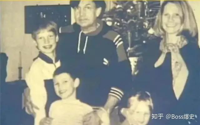 美国空姐失踪案:警方对其丈夫使用测谎仪都没用,直到李昌钰出手(大揭秘1986年美国空姐失踪案真相是什么)