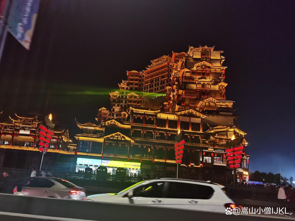 第一次来张家界,推荐一条3天的行程,吃、住、游都有-张家界旅游三天攻略