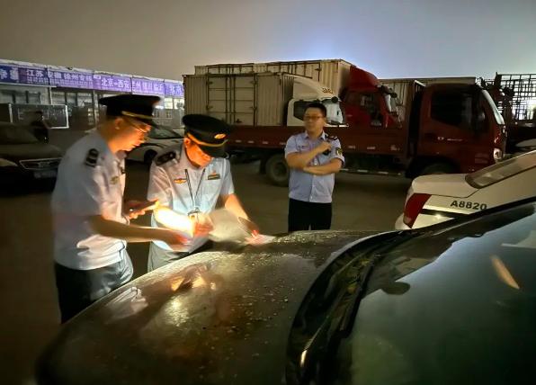 断源头、控流通!北京市公安、市场监管部门联合突查违规电动三、四轮车-北京市市场监督管理局公告最新