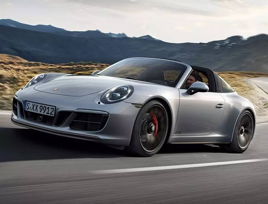 原版引进无阉割!保时捷 911 GTS 全系更新:Porsche 991.2 GTS '2018(保时捷911全方位介绍)