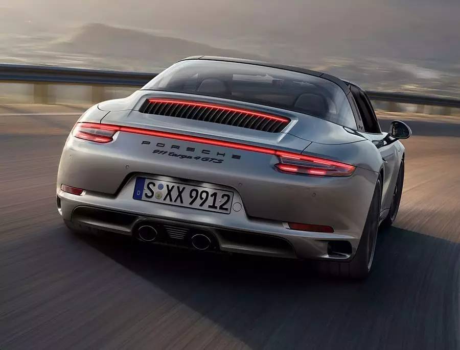 原版引进无阉割!保时捷 911 GTS 全系更新:Porsche 991.2 GTS '2018(保时捷911全方位介绍)