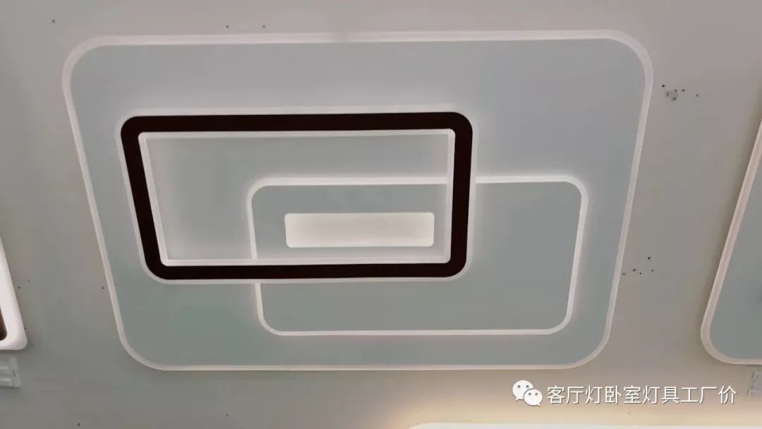 家用吸顶灯客厅灯卧室灯多大尺寸多少瓦数合适?-家用卧室吸顶灯一般多少瓦够用