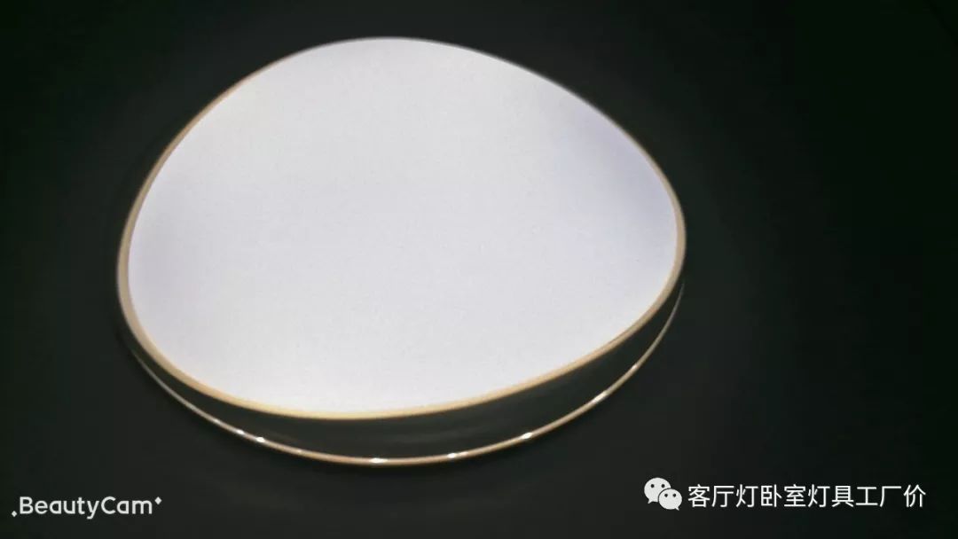 家用吸顶灯客厅灯卧室灯多大尺寸多少瓦数合适?-家用卧室吸顶灯一般多少瓦够用