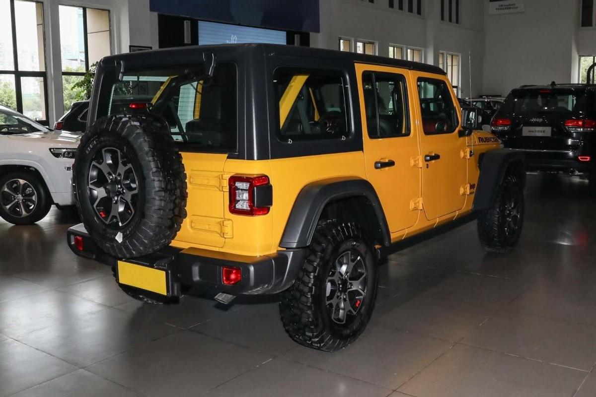 不到45万起,纯进口硬派越野SUV,配2.0T+8AT,牧马人值得选吗?(越野车jeep牧马人高配多少钱一辆)