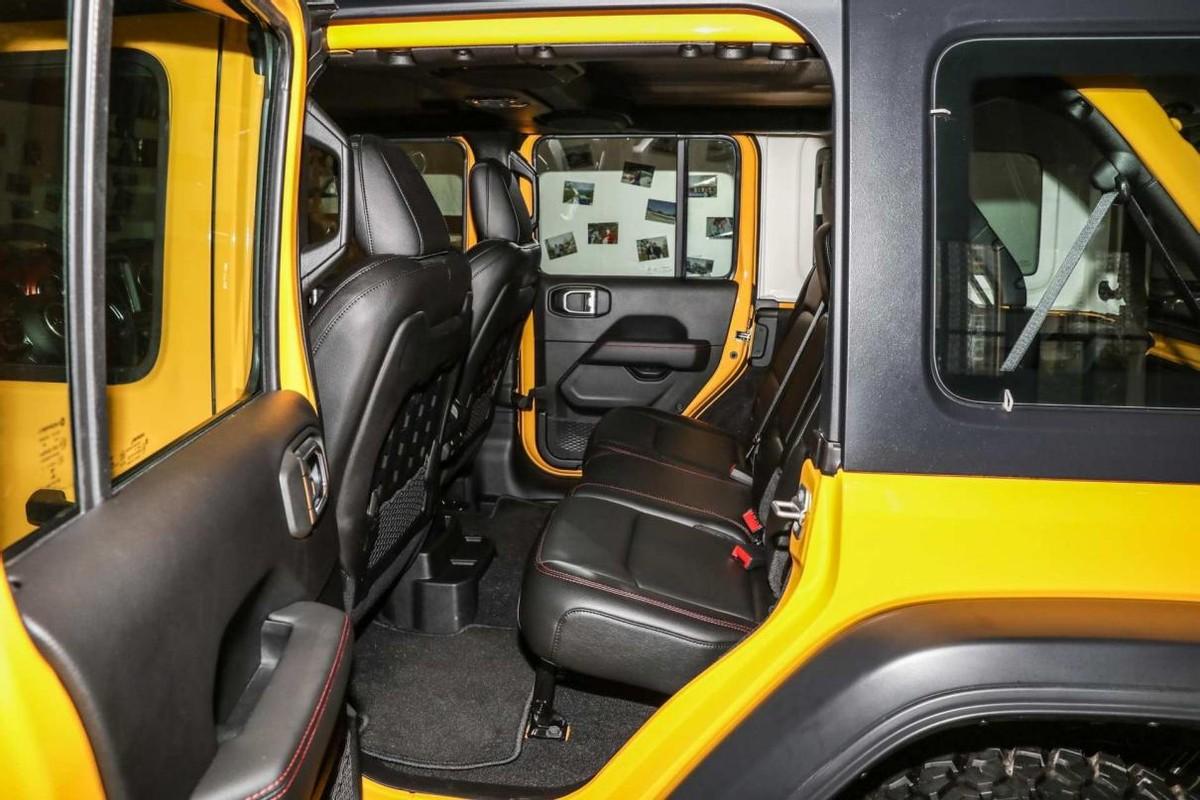 不到45万起,纯进口硬派越野SUV,配2.0T+8AT,牧马人值得选吗?(越野车jeep牧马人高配多少钱一辆)