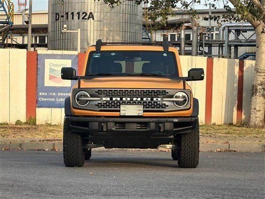 2023款福特烈马2.3T两门越野秒杀牧马人(福特烈马2.7t)