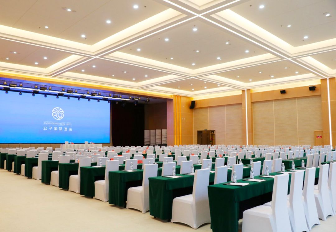 环球中心背面这家五星级酒店,婚宴价格真的让人心动!-环球中心宴会厅