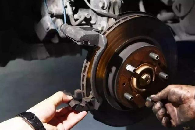 普通人要知道的几个汽车常识,老司机:不知道别开车了(日常汽车知识有哪些)