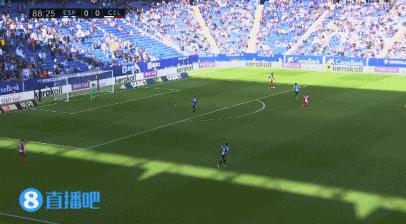 沪媒:默默付出总有回报,武磊替补绝杀证明自己(武磊复出替补登场时间)