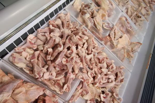 一男子患上肝癌后,食用灵芝孢子粉治疗,一年以后,效果怎样?-肝癌能吃灵芝水吗好吗