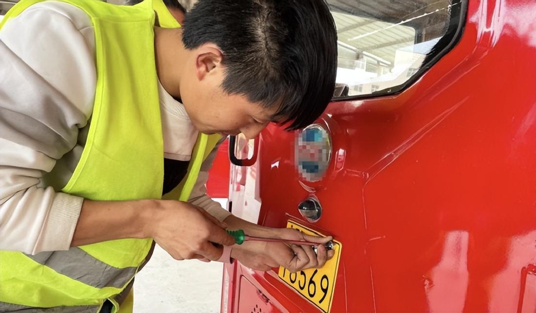 电动四轮车还能不能上路使用?多地公布标准,还在骑的注意了(电动四轮还可以上路吗)