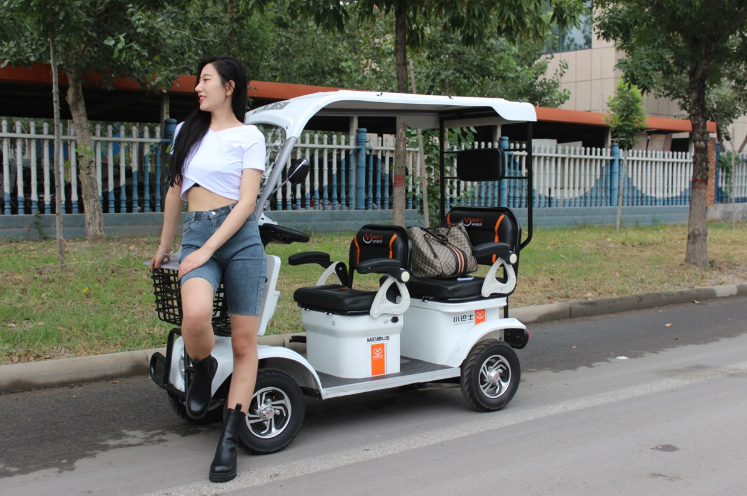 才知道,5000元的小四轮老年代步车,出厂价多少?卖一辆赚多少?(老年代步四轮车怎么样)