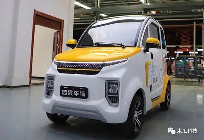2款四轮老年代步车来了,起步有劲,最大续航220公里!还配空调(四轮老年代步车哪种续航最长)
