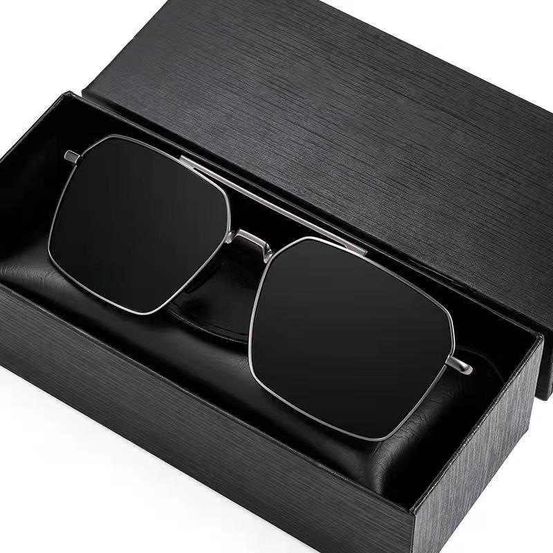 【司机镜】开车太阳镜偏光好还是不偏光好?-太阳镜偏光和不偏光的区别在哪里