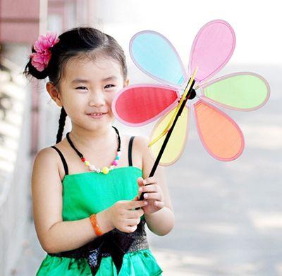 2016夏季小学女生长发扎发,淑女也是从小养成的!-小学生女生扎头发简单又好看图片