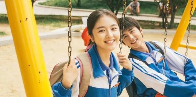 青春有活力的4款发型!学生党和上班族都可以,减龄又好看-青春头发造型