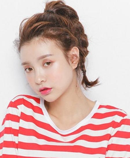 青春有活力的4款发型!学生党和上班族都可以,减龄又好看-青春头发造型