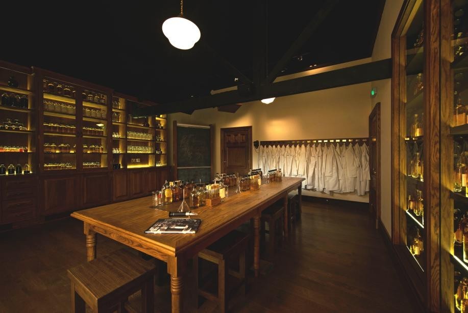 威士忌是什么酒?Dewar's帝王稳居威士忌品牌排行前十-威士忌排名//选帝王威士忌