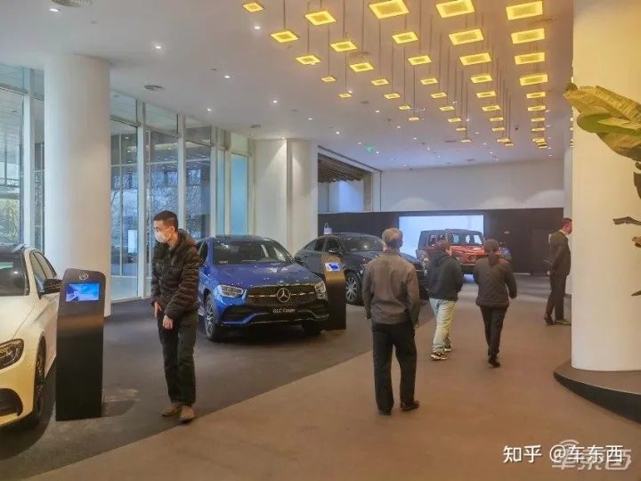 BBA电动车集体大降价!实探4S店:顾客依旧不买账-bba纯电动为何销量不好呢