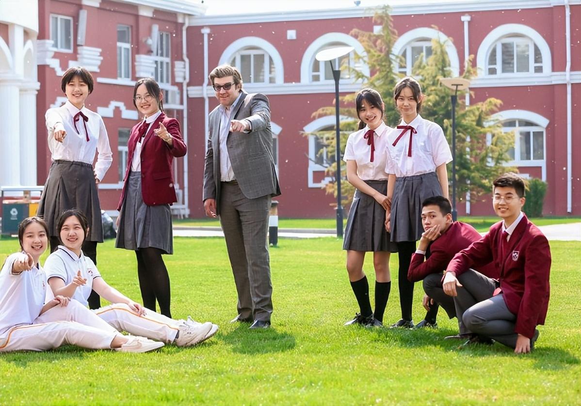 2023年北京国际学校高中入学政策,你了解多少?(在北京上国际高中每年大概多少费用?)