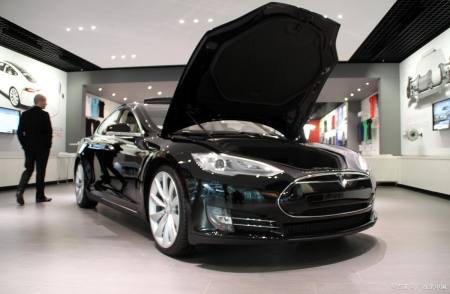 特斯拉再次降价,掌握价格战指挥棒,国产新能源汽车面临更大压力-特斯拉降价补偿方案 国产