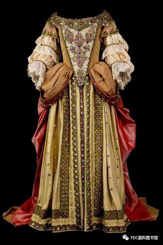 戏剧影视《伊丽莎白:黄金时代》服装面料指南(伊利莎白黄金时代)