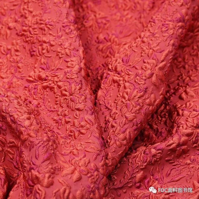 戏剧影视《伊丽莎白:黄金时代》服装面料指南(伊利莎白黄金时代)