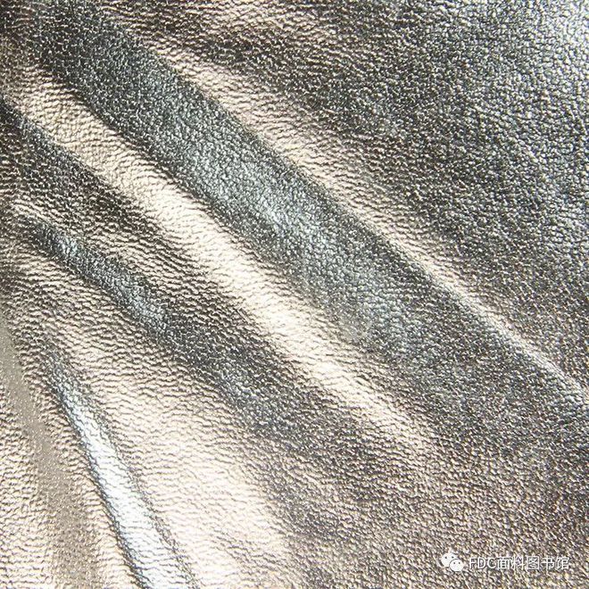 戏剧影视《伊丽莎白:黄金时代》服装面料指南(伊利莎白黄金时代)