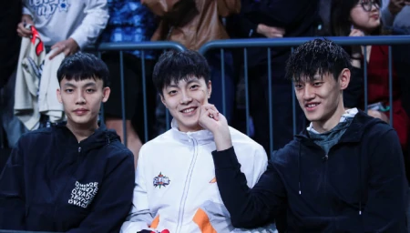 CCTV5直播!今晚19点,陶汉林单挑阿联+王哲林,郭艾伦张镇麟冲冠-陶汉林转会上海