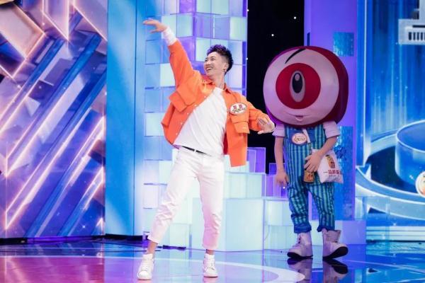 《开门大吉》“这也行”八人组乱拳“击倒”小尼(开门大吉第8扇门)