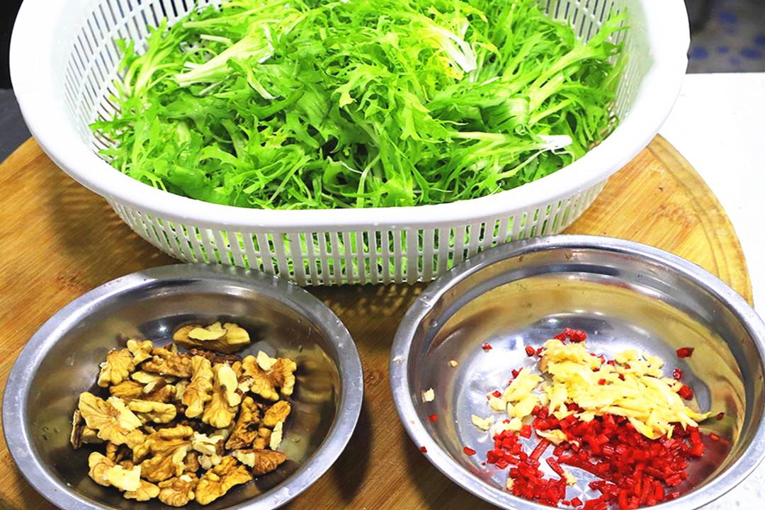 高考将近,建议家长:多给孩子吃这5种"补脑菜",强过天天吃保健品-高考生补脑食谱