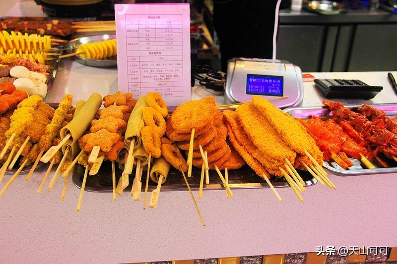 医院食堂饭菜实惠品种多,荤素搭配任意吃,来蹭饭人比工作人员多(医院食堂有什么菜)