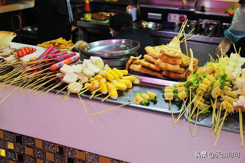 医院食堂饭菜实惠品种多,荤素搭配任意吃,来蹭饭人比工作人员多(医院食堂有什么菜)