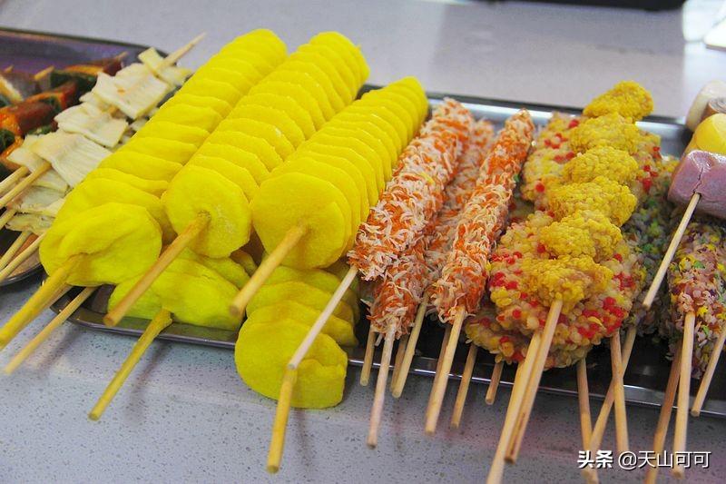 医院食堂饭菜实惠品种多,荤素搭配任意吃,来蹭饭人比工作人员多(医院食堂有什么菜)