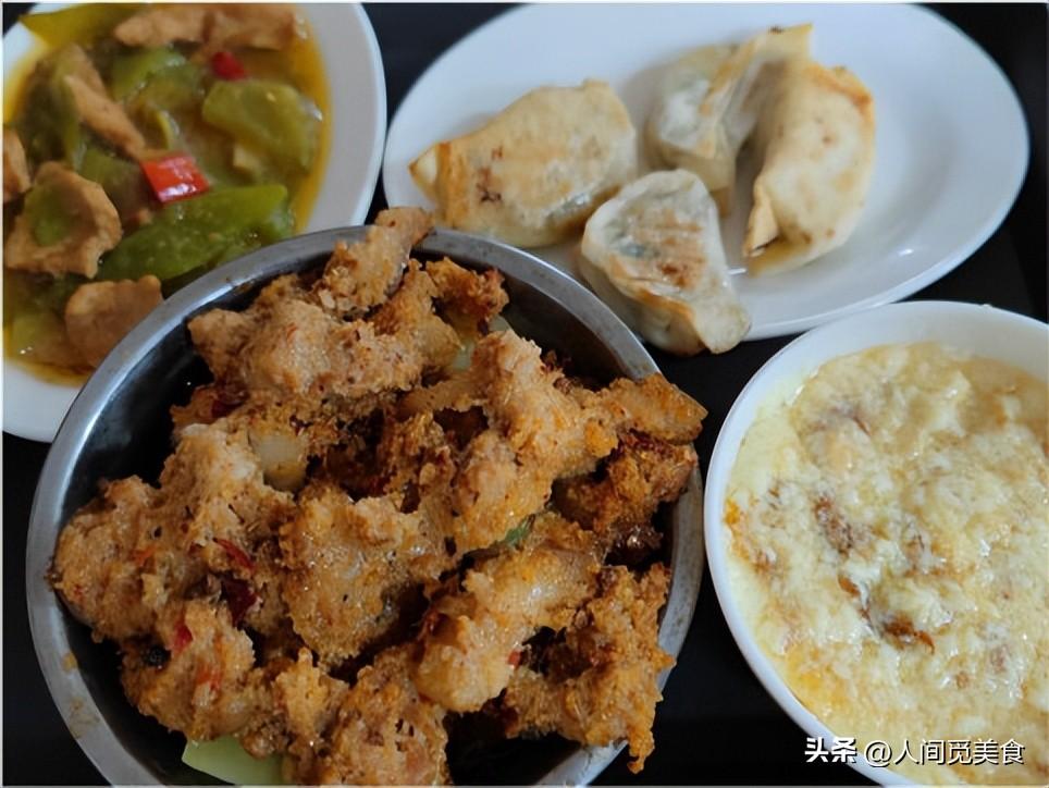 四川护士晒医院食堂饭走红,素菜4元荤菜8元:一个月胖4斤也乐意(医院食堂吃饭要钱吗)