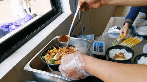 云大医院食堂卤味饭丨这绝对是我吃过最丰盛的卤味饭!(云大医院食堂在哪)