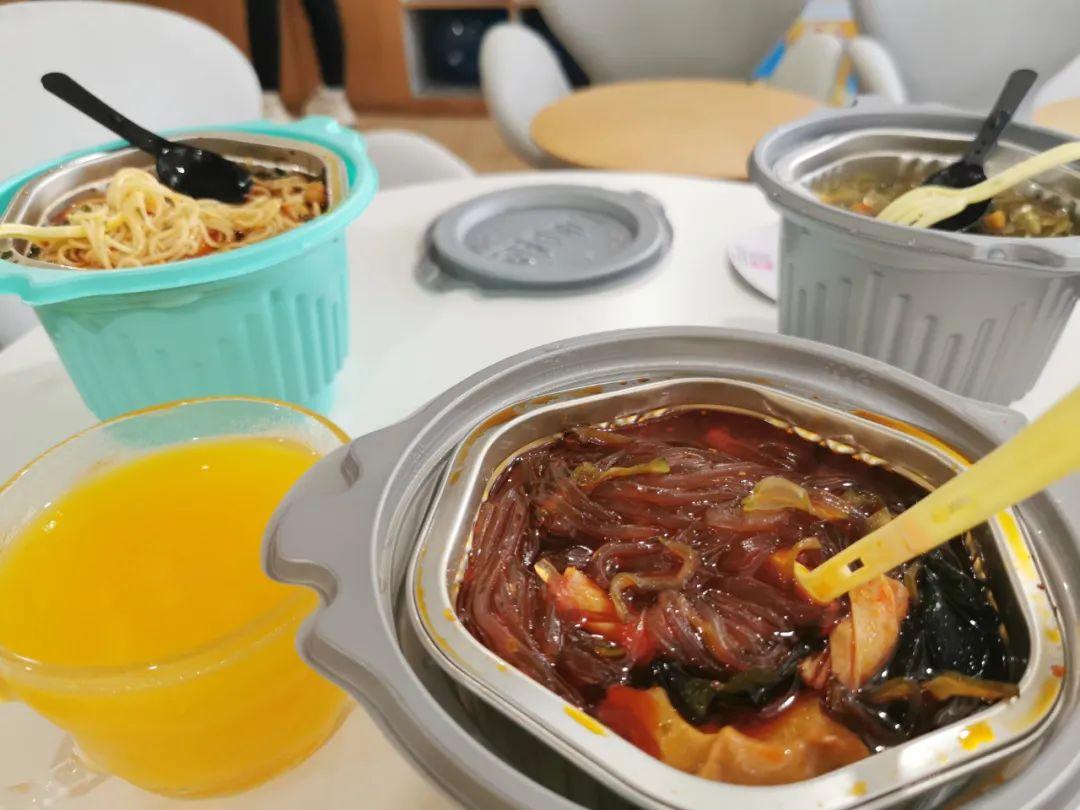 200W床垫买不起!但我凭一己之力,全款买下6款酸辣粉-两百万的床垫