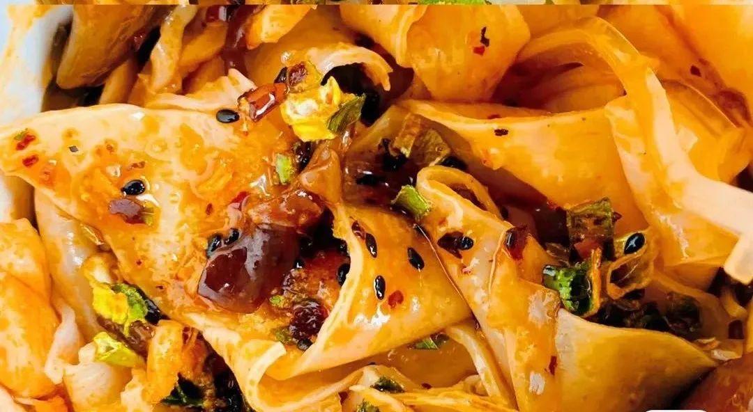 200W床垫买不起!但我凭一己之力,全款买下6款酸辣粉-两百万的床垫