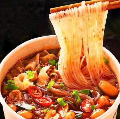 麻辣酸爽 | 让人忍不住吞咽的开胃美味酸辣粉-酸辣粉麻辣烫的做法视频