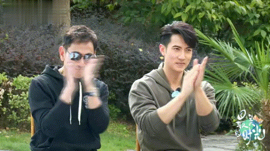 吴尊生日晒合照,73岁的吴尊爸爸出镜!颜值不输40岁吴尊(吴尊祖父)