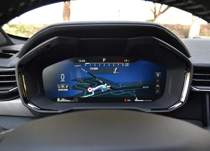 低配接近18万,卖得比CR-V贵的领克01,靠的仅仅是堆料?-领克01最低价格