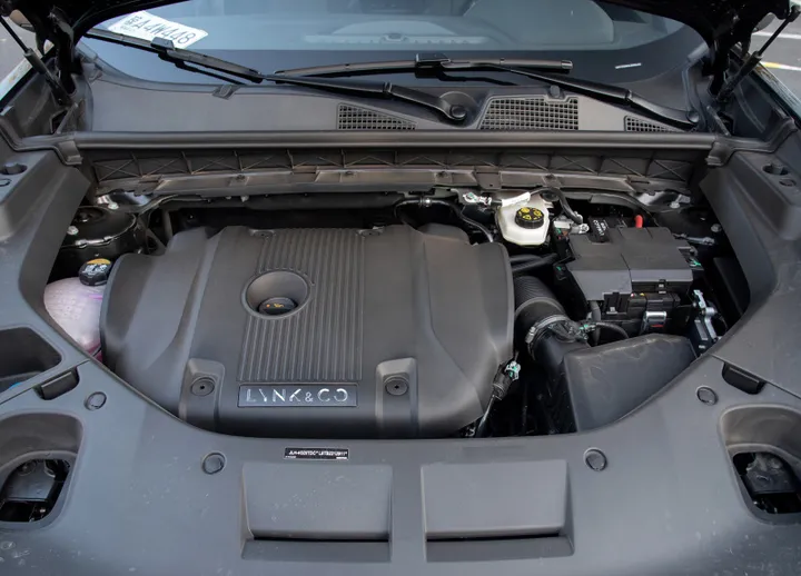 低配接近18万,卖得比CR-V贵的领克01,靠的仅仅是堆料?-领克01最低价格