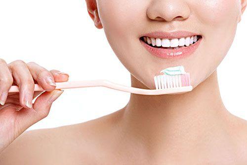 想要快速甩掉口腔溃疡,5个偏方屡试不爽,对症下“药”-九种治口腔溃疡小偏方