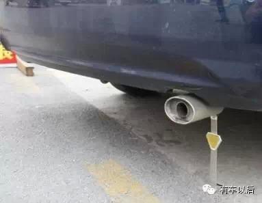 开车忘松手刹,有过的举手! | 一周问答精选-汽车忘记松手刹行驶一段有啥影响