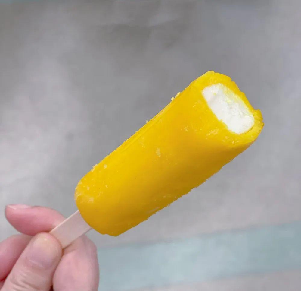 新品雪糕定价3.5元,钟薛高向市场“妥协”?测评:超市7款人气冰棒,哪支值得回购(钟薛高雪糕最贵66元一支)