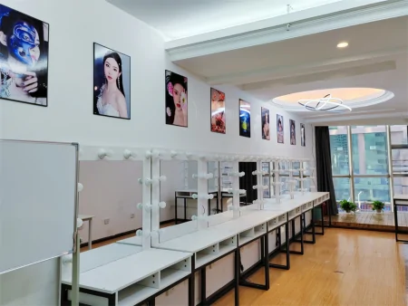 广州哪里可以学化妆?推荐三家专业的化妆学校!-广州学化妆的正规学校