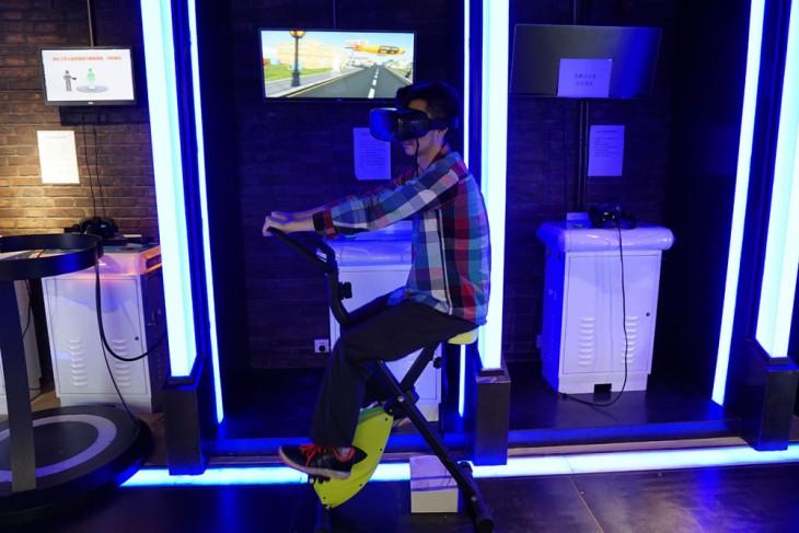 VR体验店非常之昂贵!但却是现阶段VR游戏的最好选择-vr体验馆游戏排名