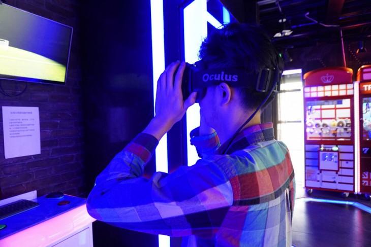 VR体验店非常之昂贵!但却是现阶段VR游戏的最好选择-vr体验馆游戏排名