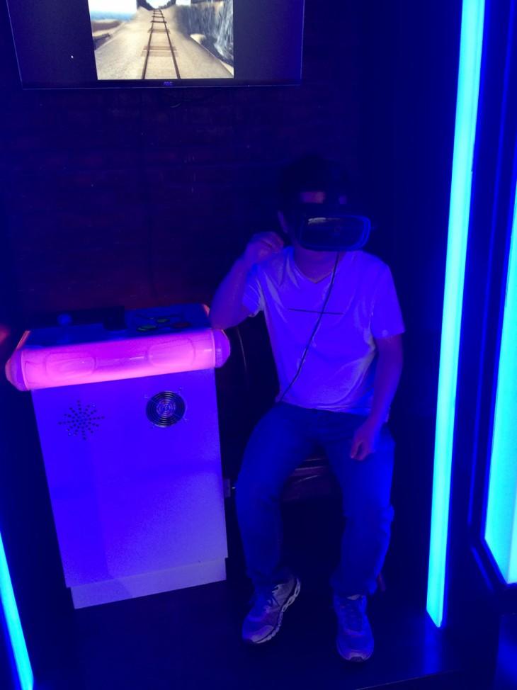 VR体验店非常之昂贵!但却是现阶段VR游戏的最好选择-vr体验馆游戏排名