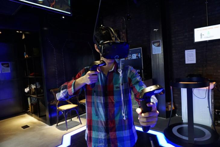 VR体验店非常之昂贵!但却是现阶段VR游戏的最好选择-vr体验馆游戏排名